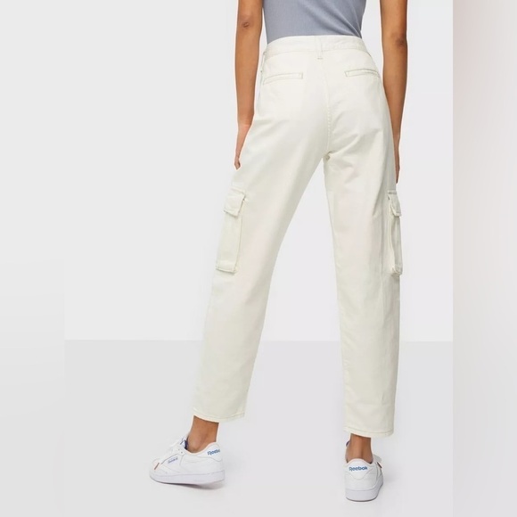 LEVI'S Loose Cargo Cool Ecru Pants - Picture 4 of 15